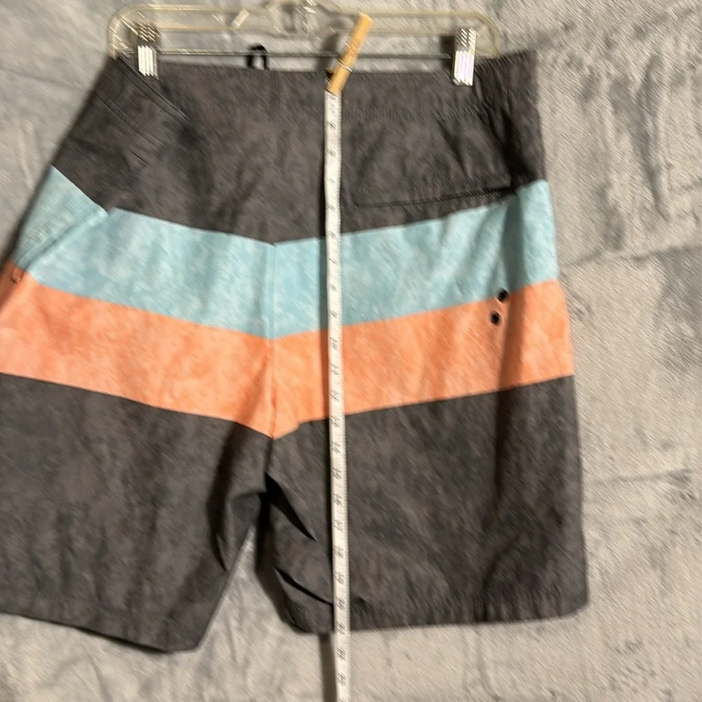 American‎ Eagle swim shorts men’s XL Men's Gray and Blue Swim Shorts no net